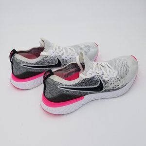 Nike Women's Epic React Flyknit 2 Running Shoes